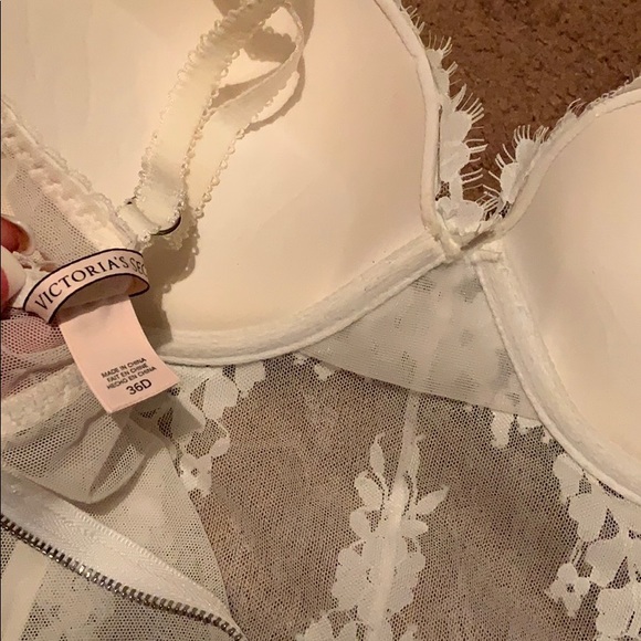 Victoria’s Secret white lace push-up corset/shorty - Picture 5 of 8